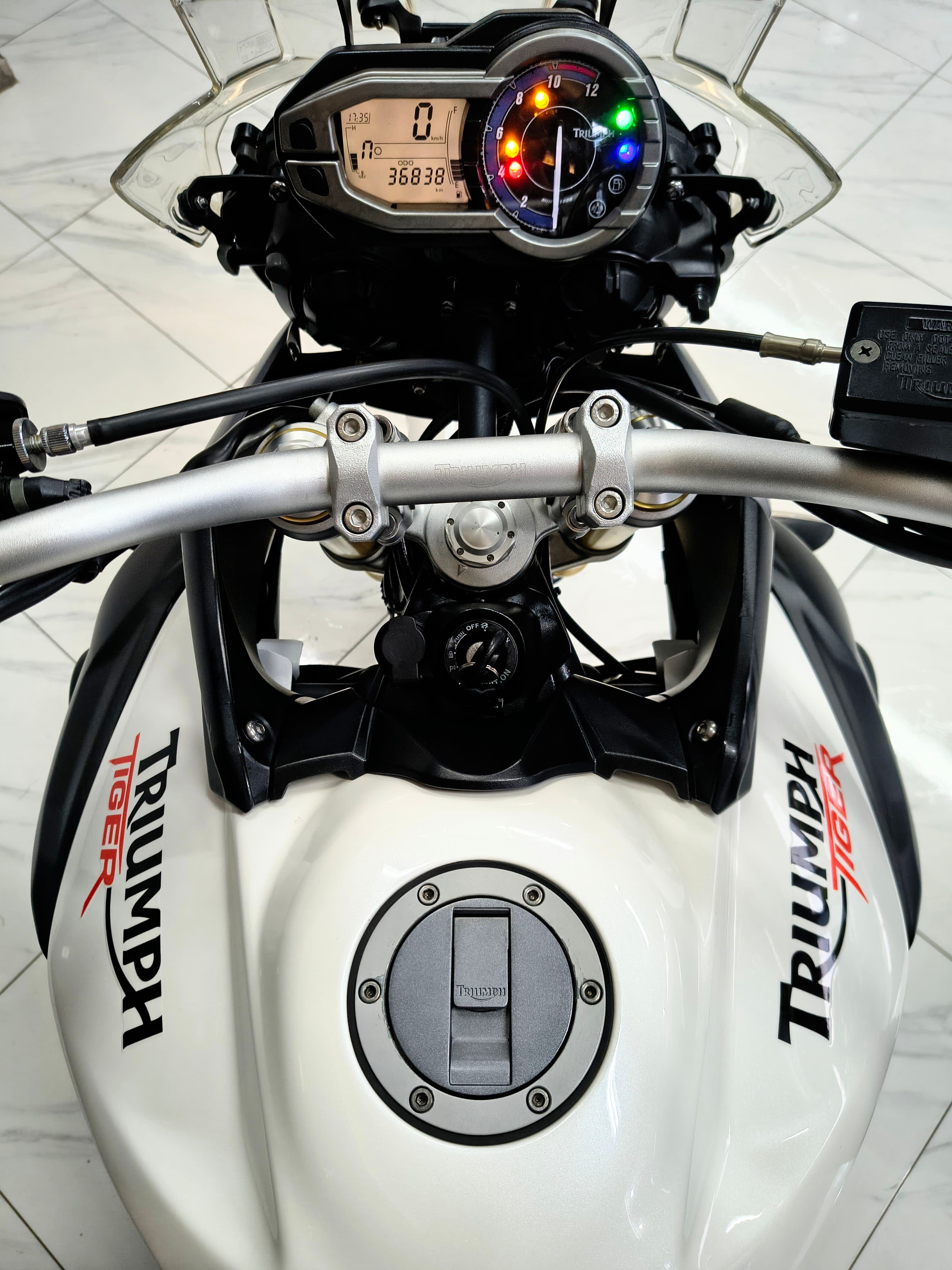 Triumph  Tiger 800 4