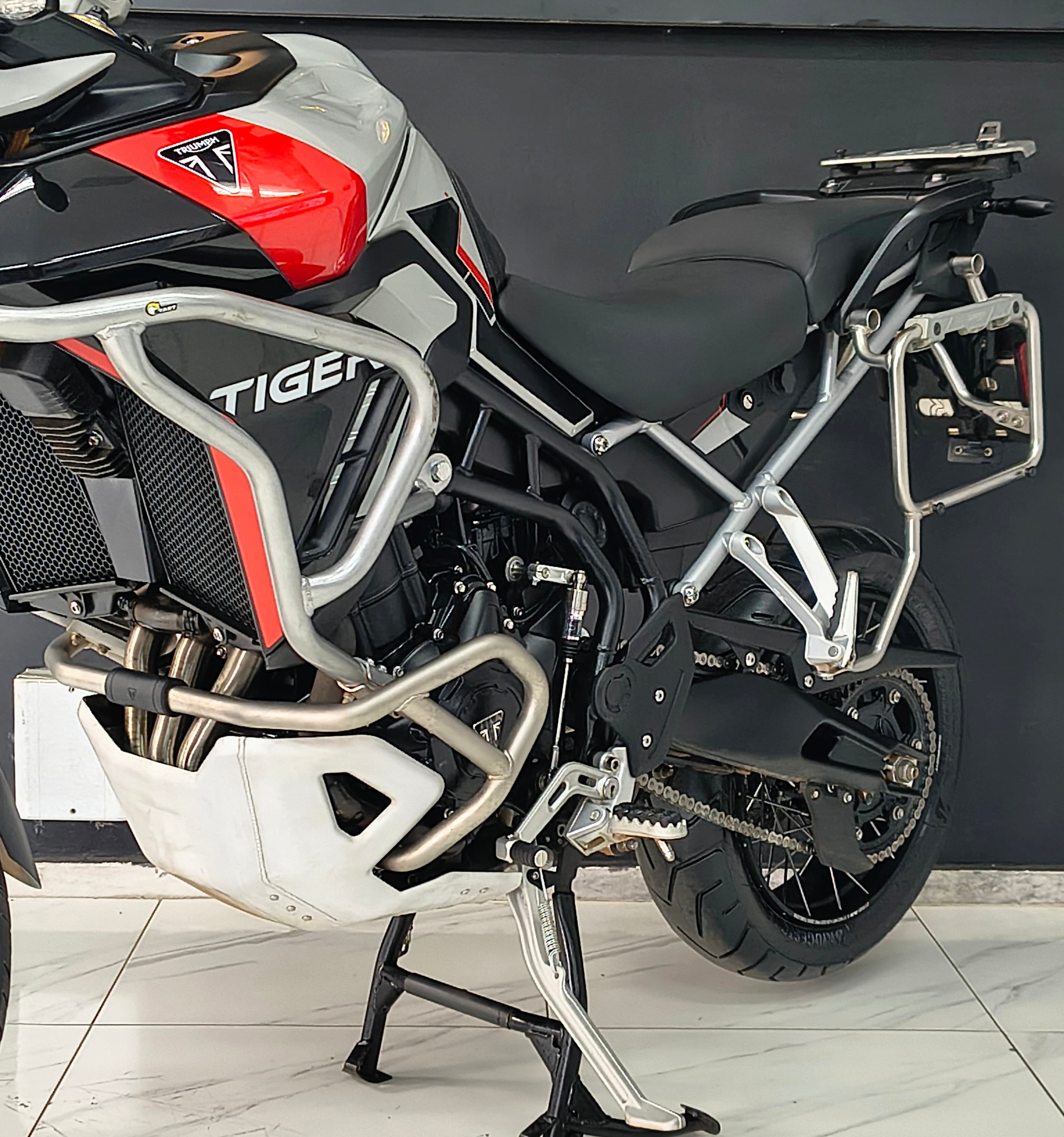 Triumph  Tiger 900 Rally Pro 6