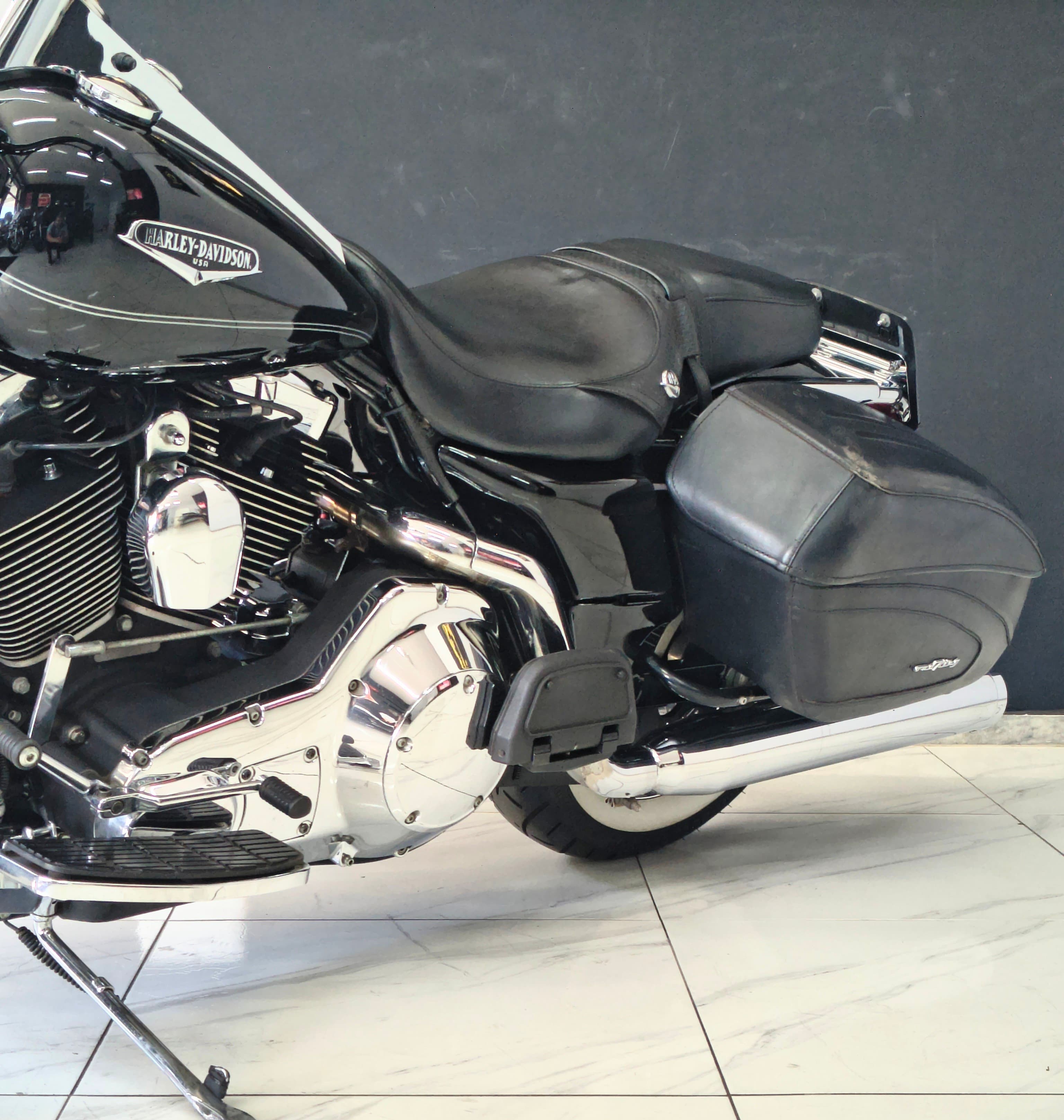Harley Davidson  Road King Classic FLHRC/Custom FLHRSI 6