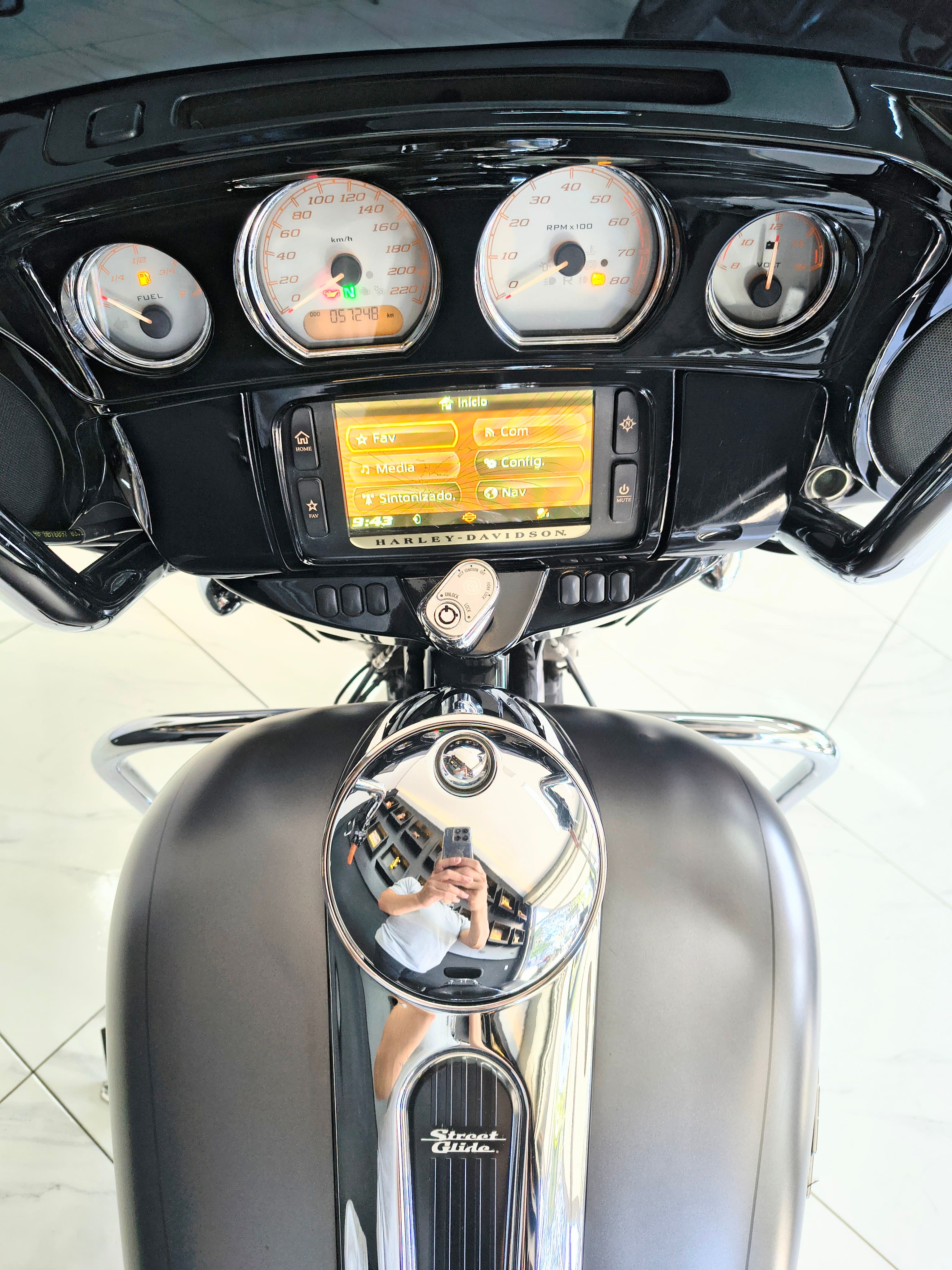 Harley Davidson  Street Glide Special FLHXS  3