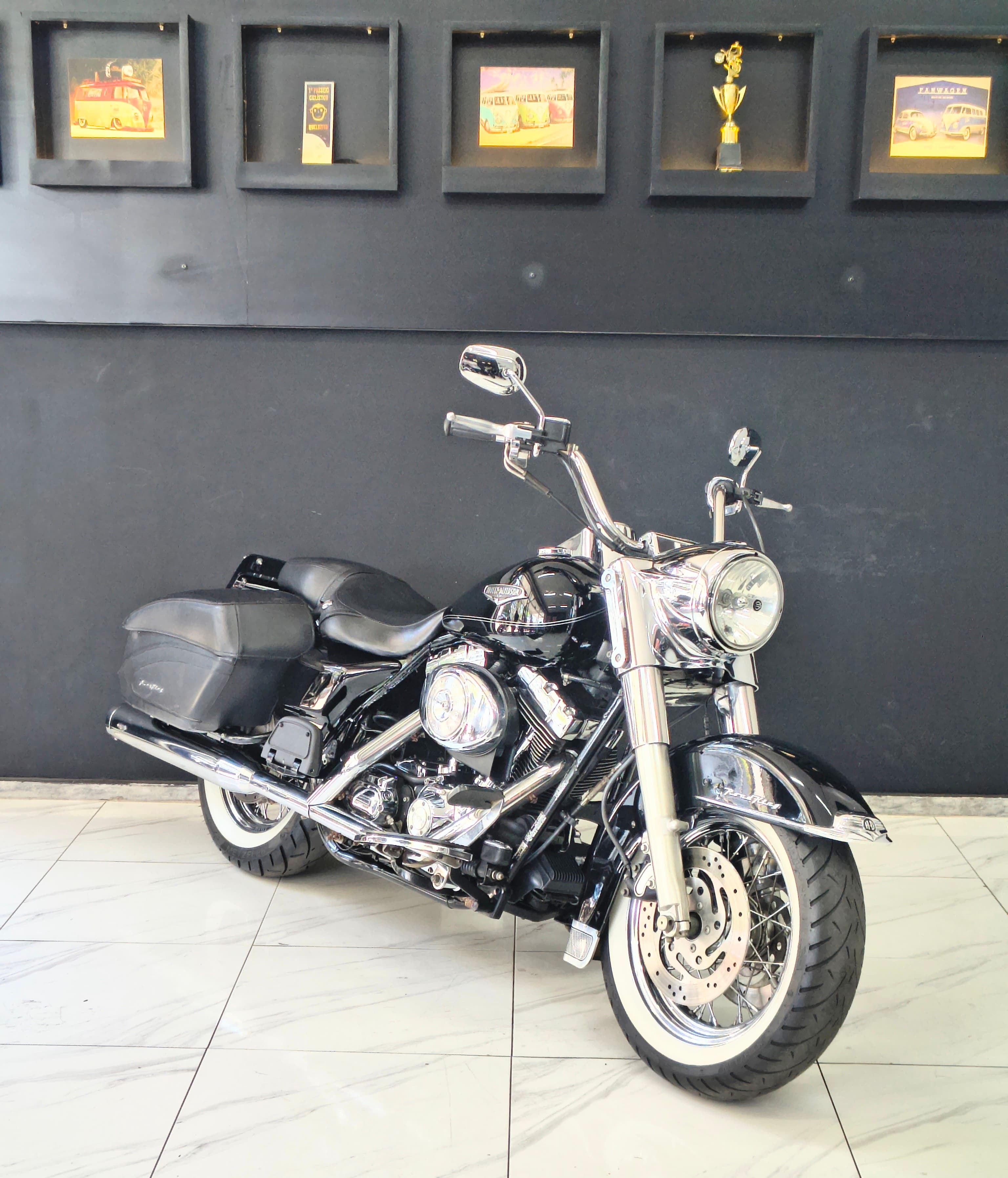 Harley Davidson  Road King Classic FLHRC/Custom FLHRSI