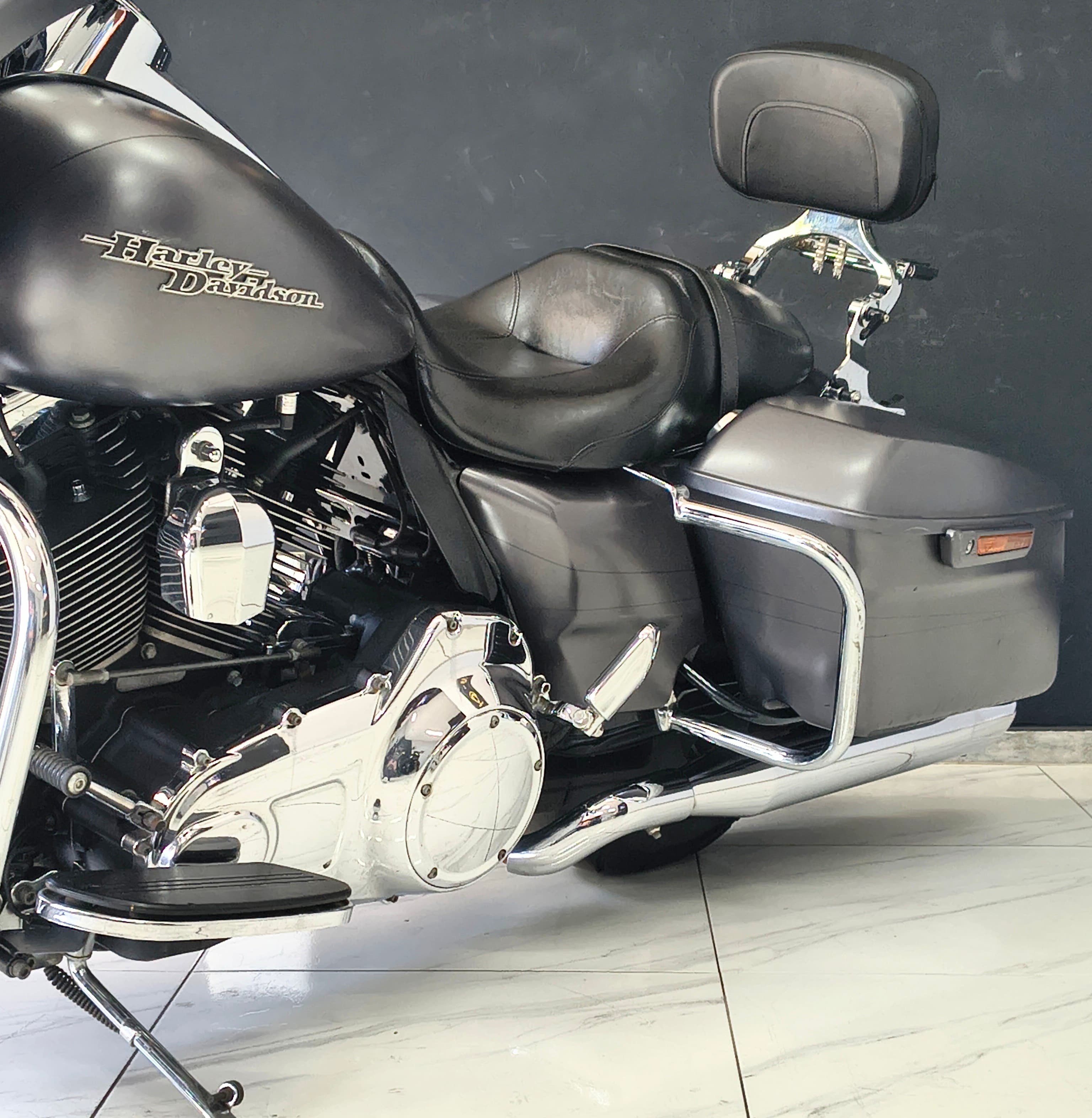 Harley Davidson  Street Glide Special FLHXS  5