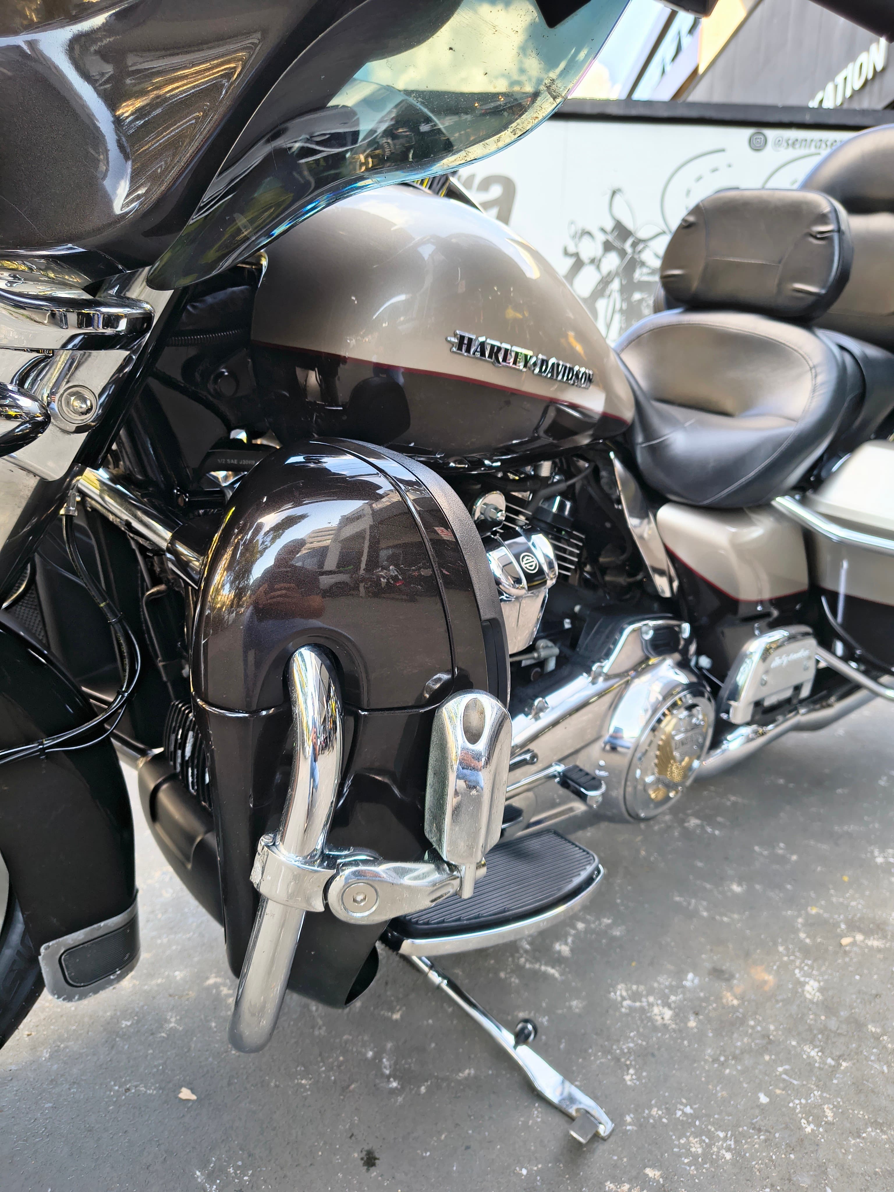 Harley Davidson  Electra Glide Ultra Limited FLHTK  2