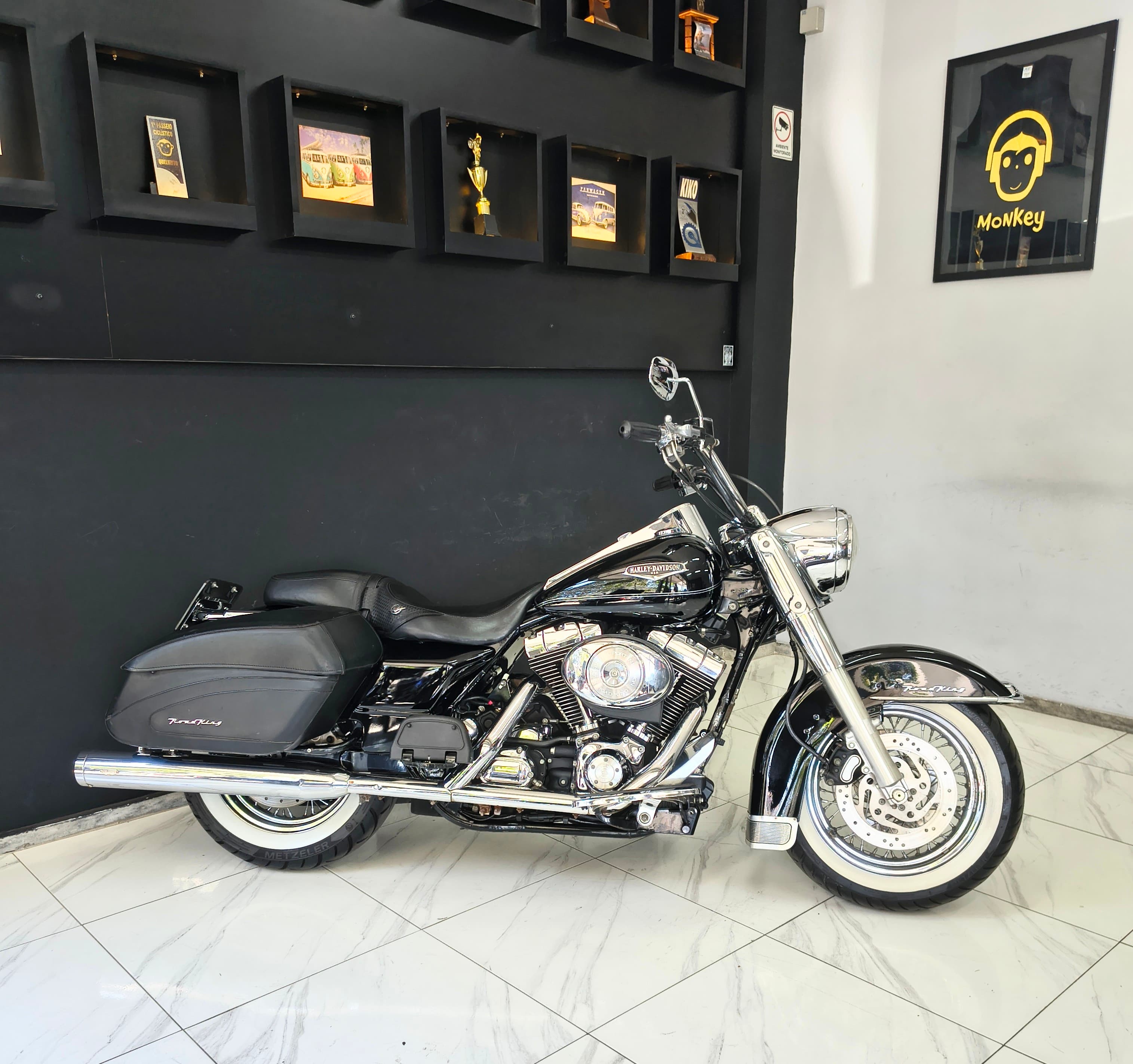 Harley Davidson  Road King Classic FLHRC/Custom FLHRSI 2