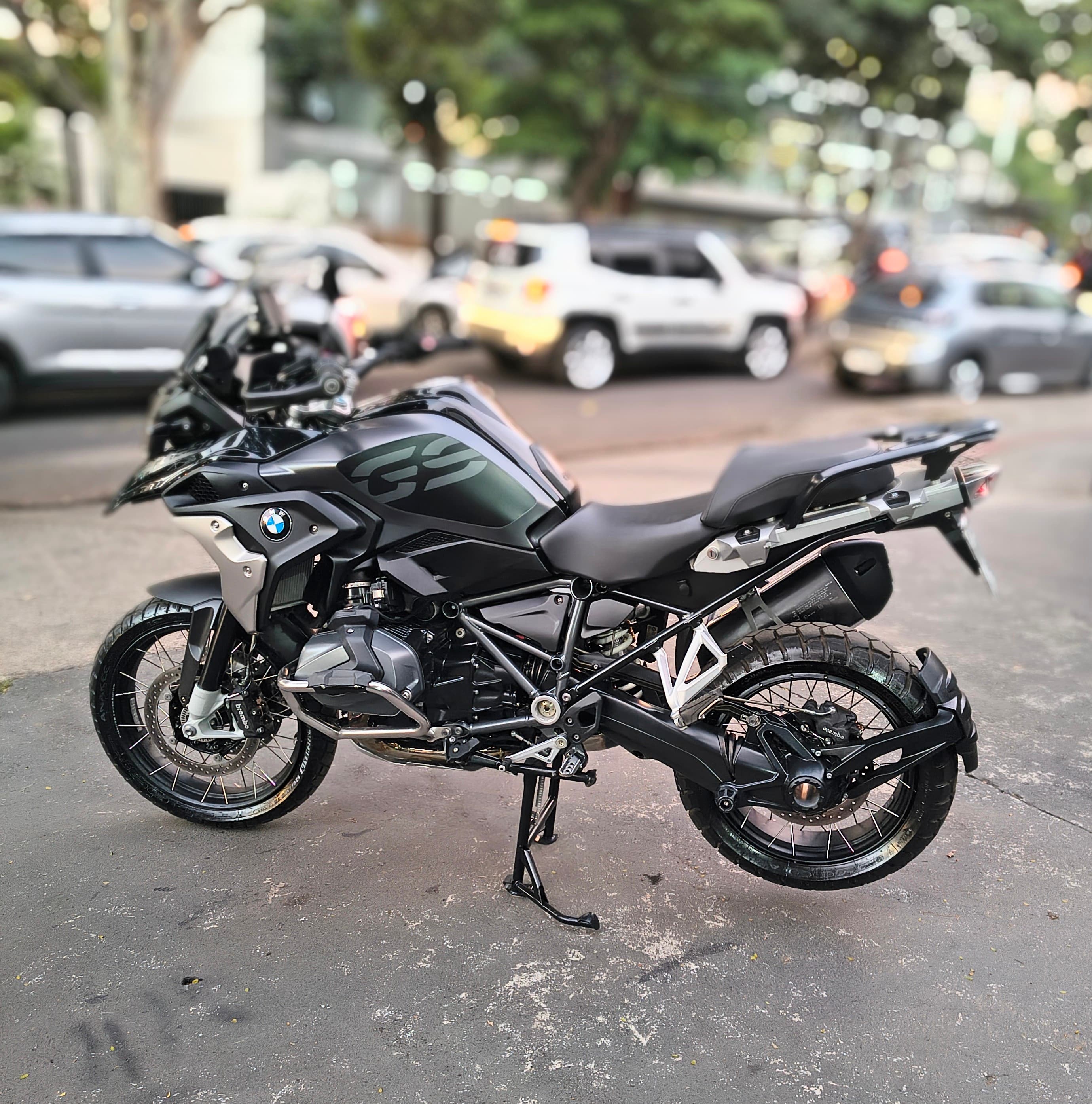 BMW  R 1250 GS Premium Triple Black  6