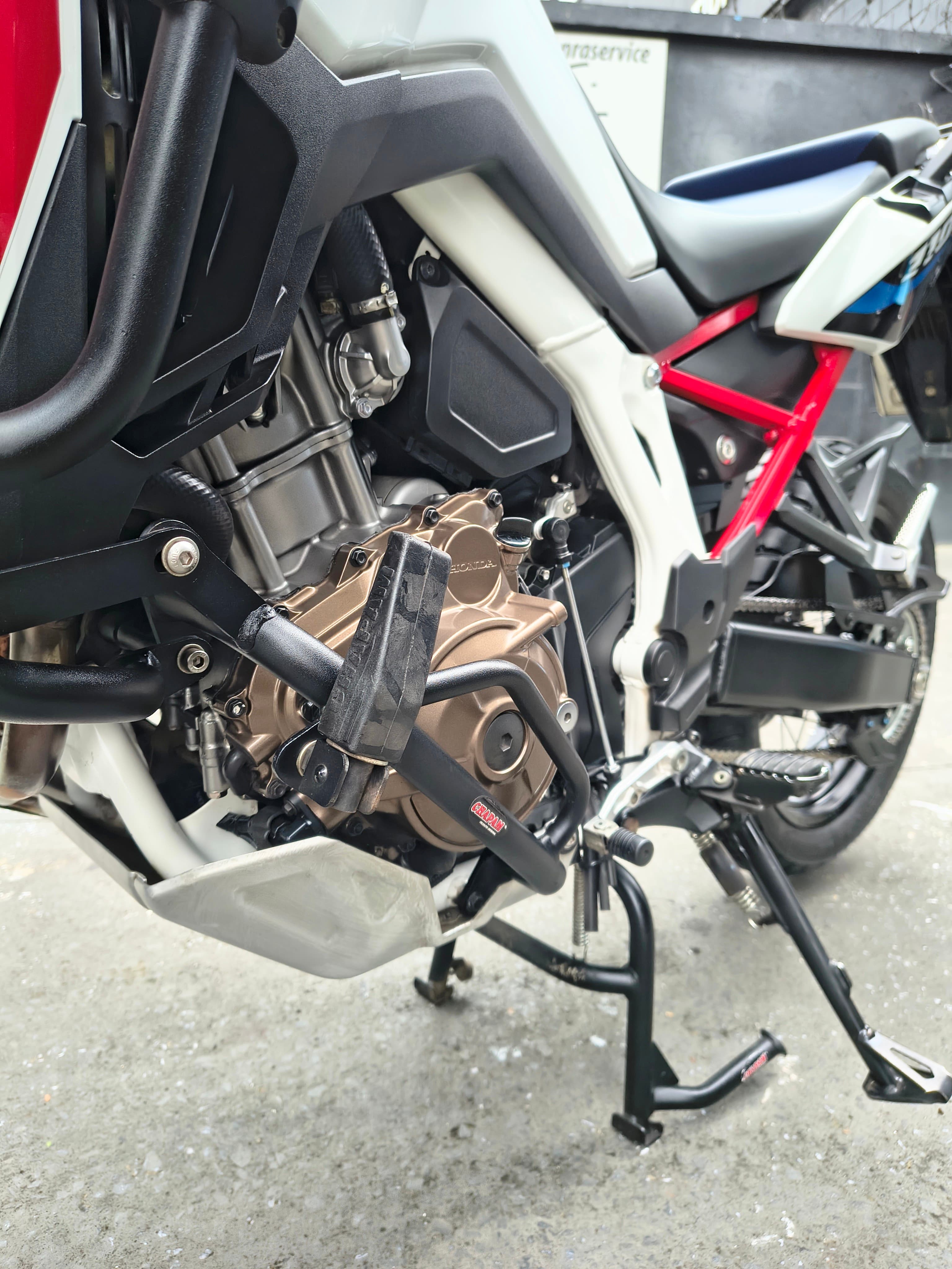 Honda  CRF África Twin 1100 4